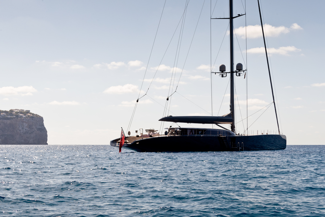 Yacht NGONI, Royal Huisman CHARTERWORLD Luxury Superyacht Charters